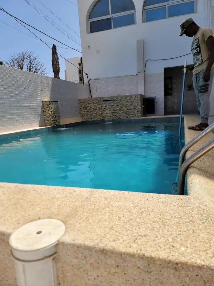 Magnifique Villa Standing Avec Piscine Et Jardin A Ngor Virage Dakar