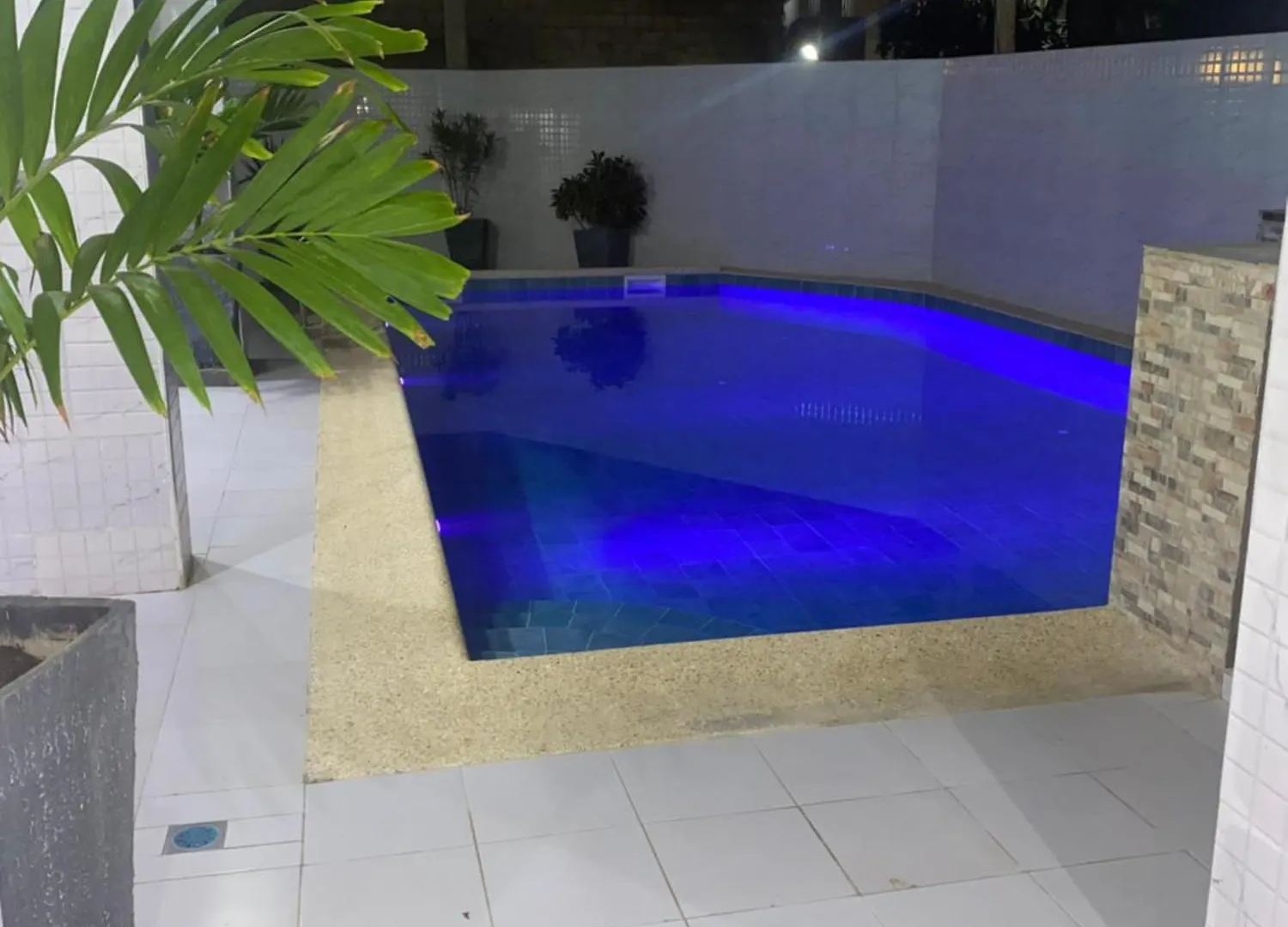 Magnifique Villa Standing Avec Piscine Et Jardin A Ngor Virage Dakar