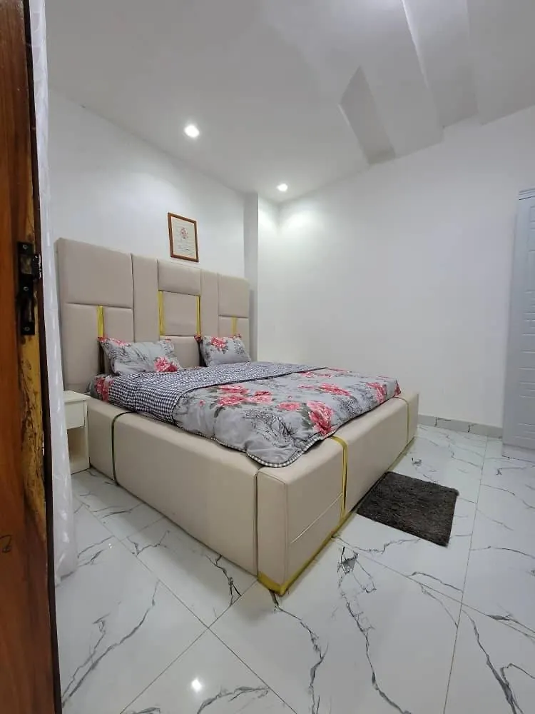Magnifique Villa Standing Avec Piscine Et Jardin A Ngor Virage Dakar